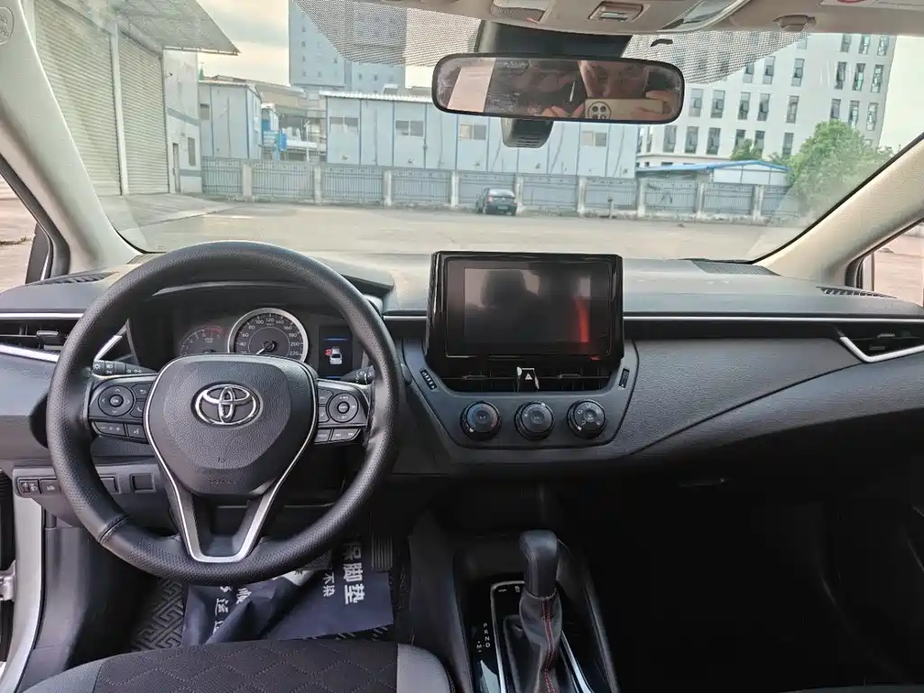 Toyota Corolla — миниатюра 11
