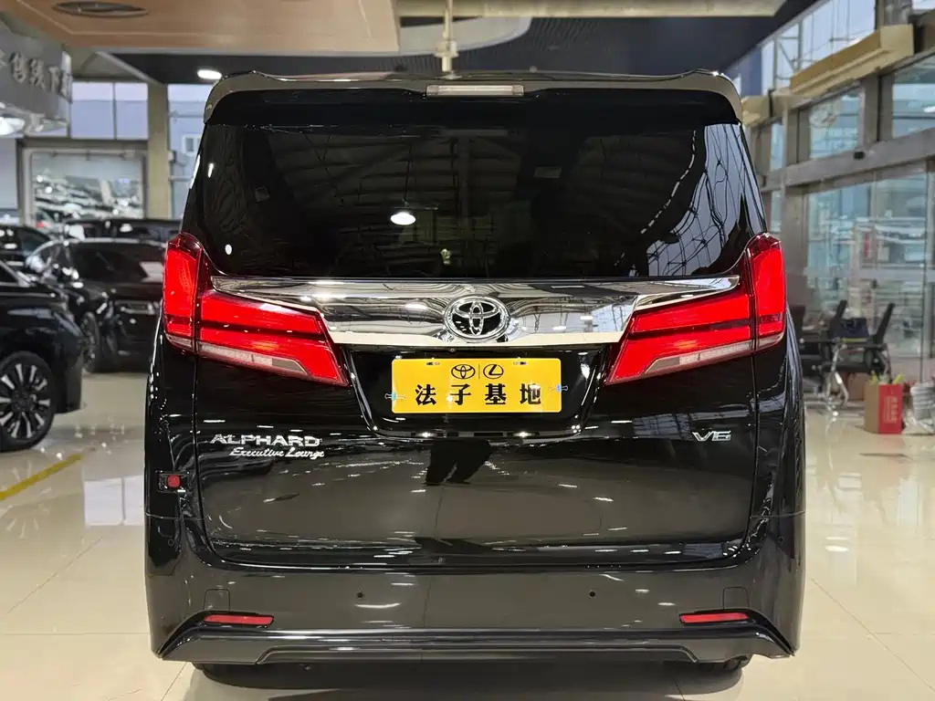 Toyota Alphard — фотографии объявления, Фото 26