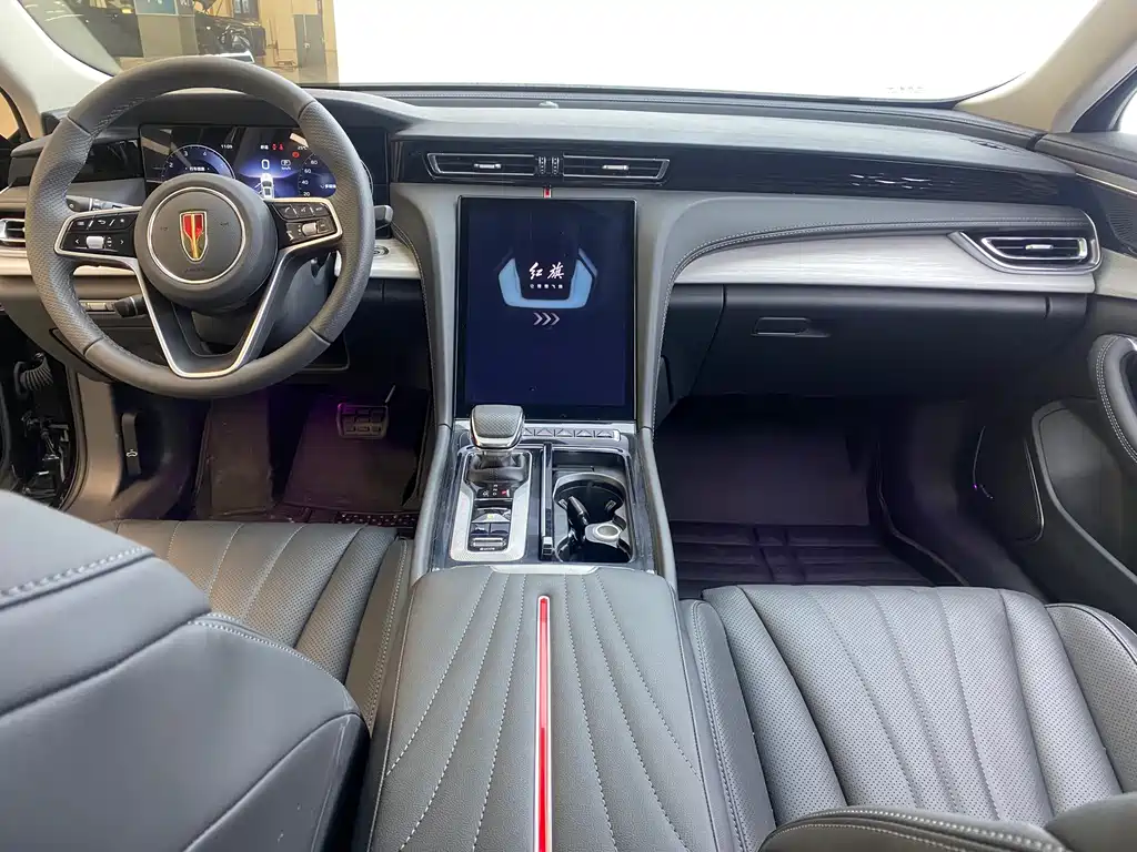 Hongqi H5 2025 2.0T AT