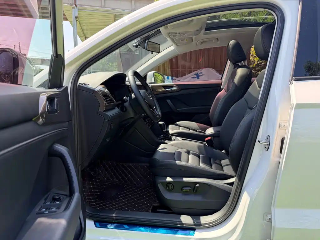 Volkswagen Tharu 2022 280TSI Comfort