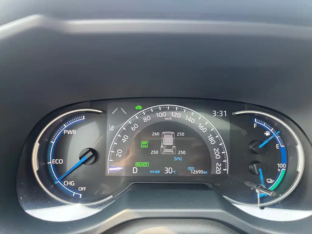 Toyota Wildlander New Energy — миниатюра 10