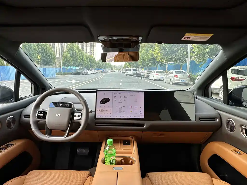 Li Auto Идеальный i6 — миниатюра 4