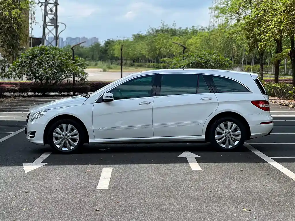 Mercedes-Benz R 2014 R 400 4MATIC Luxury