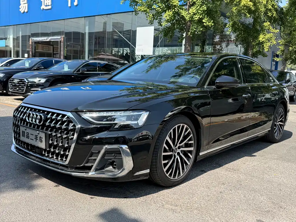 Audi A8 2025 A8L 55 TFSI quattro Flagship