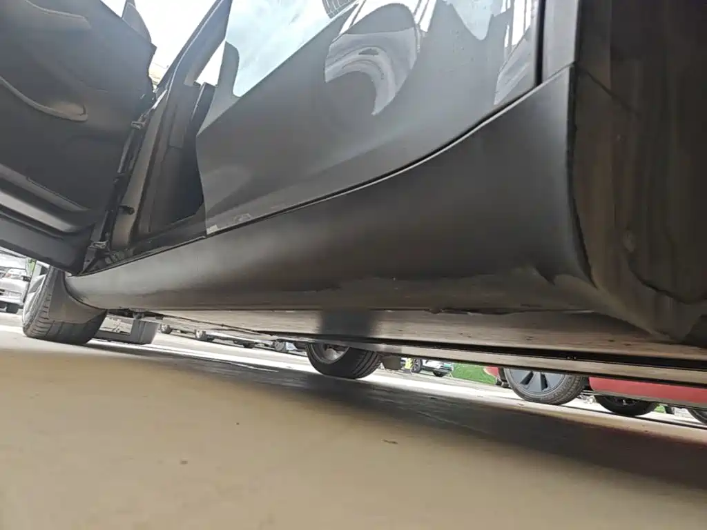 Tesla Model Y — миниатюра 22