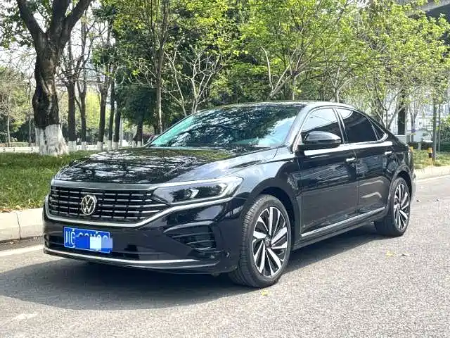 Volkswagen Passat 2022