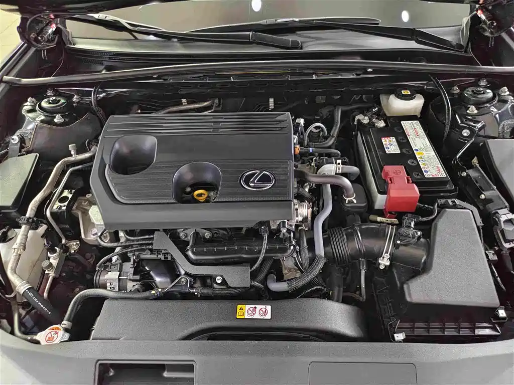 Lexus ES — миниатюра 12