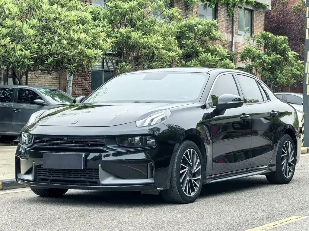Lynk & Co 03 2021