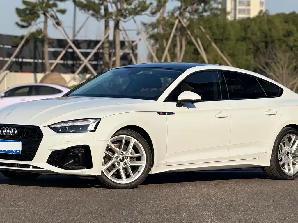 Audi A5 (Import) 2022