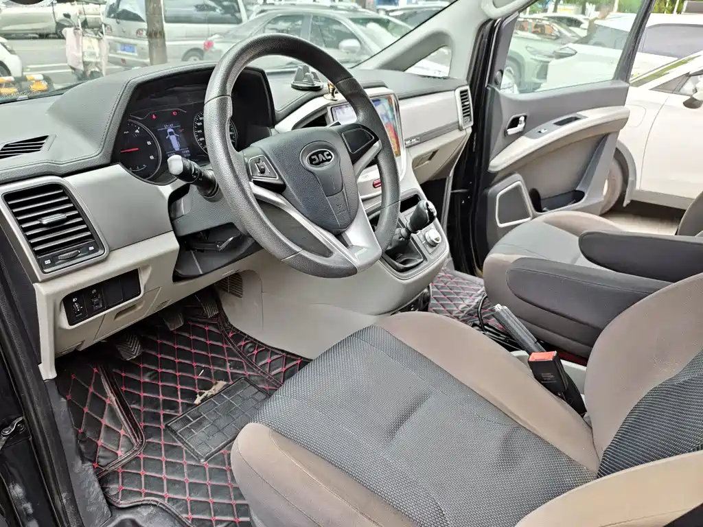 JAC Refine Refine M4 — миниатюра 8