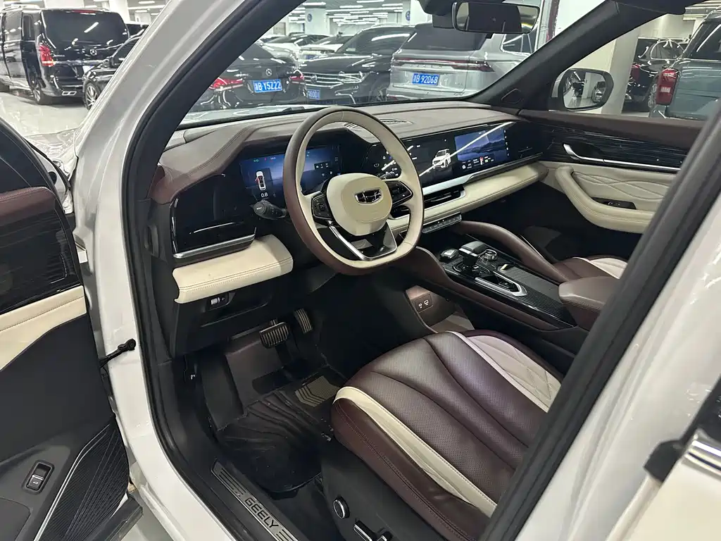 Geely Xingyue L — миниатюра 4