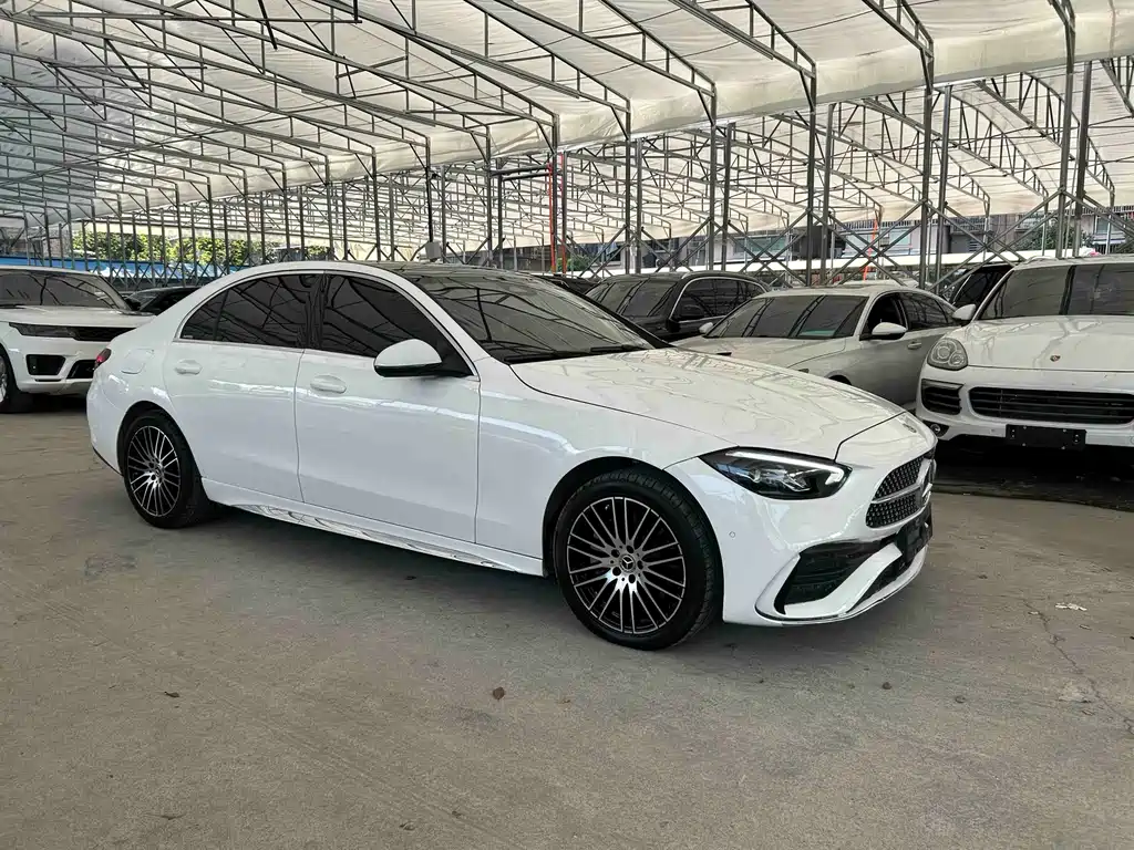 Mercedes-Benz C-Class 2024