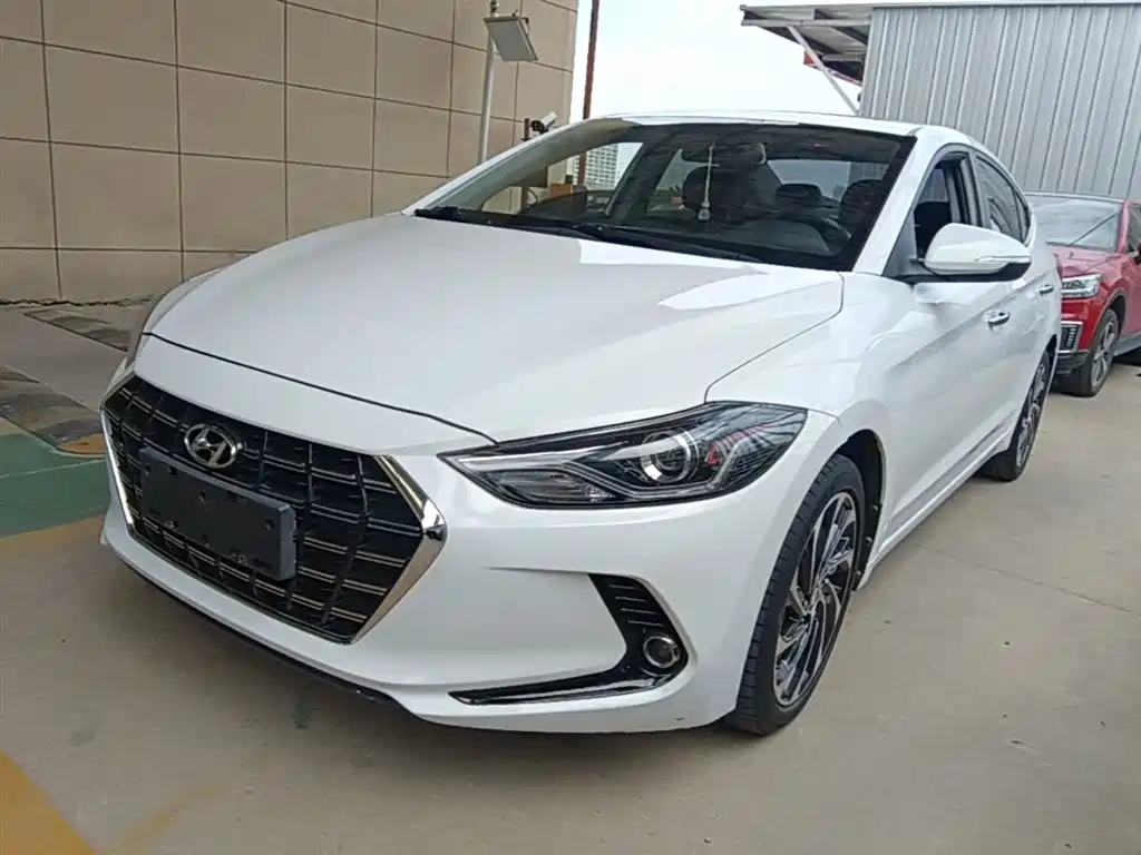 Hyundai Elantra 2019