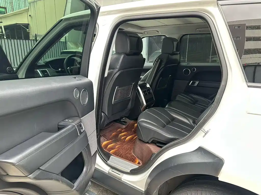 Land Rover Sport — миниатюра 5