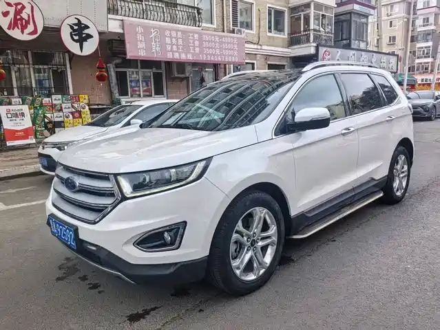 2017 Ford Edge