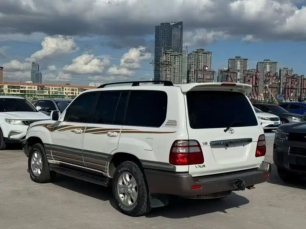 Toyota Land Cruiser — миниатюра 7