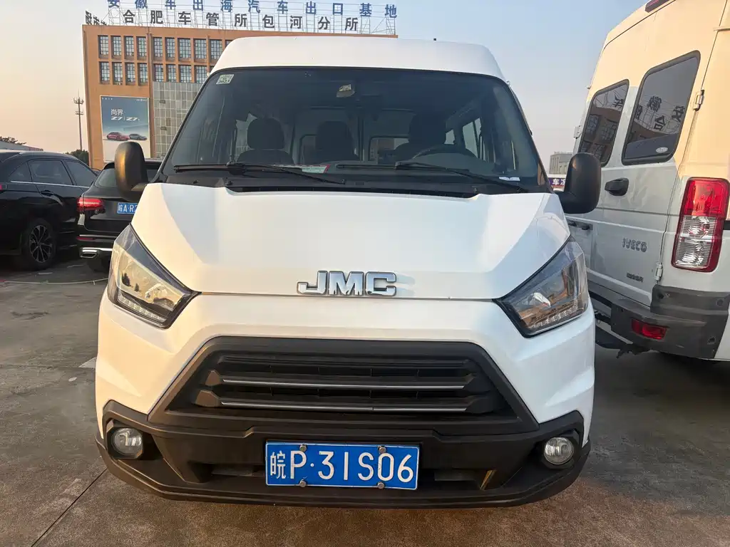 JMC Tesla — миниатюра 2