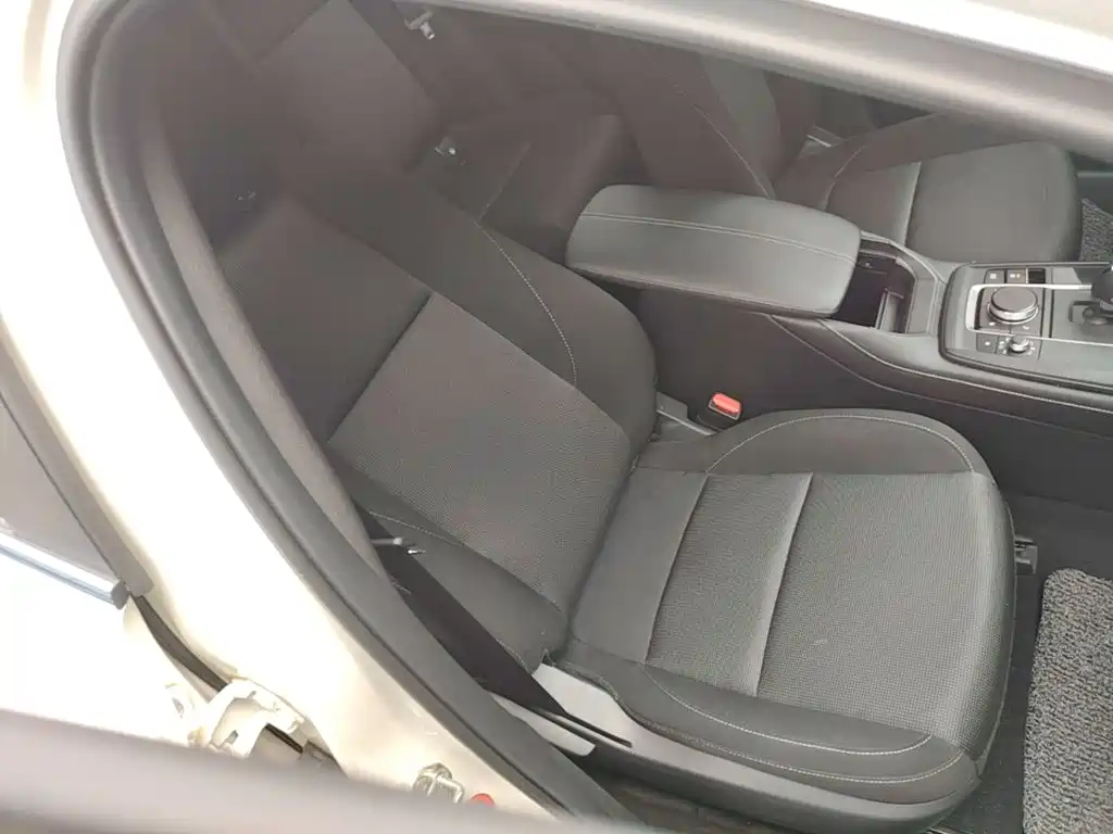 Mazda CX-30 EV — миниатюра 25