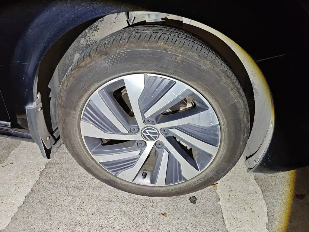 Volkswagen Passat PHEV — миниатюра 25