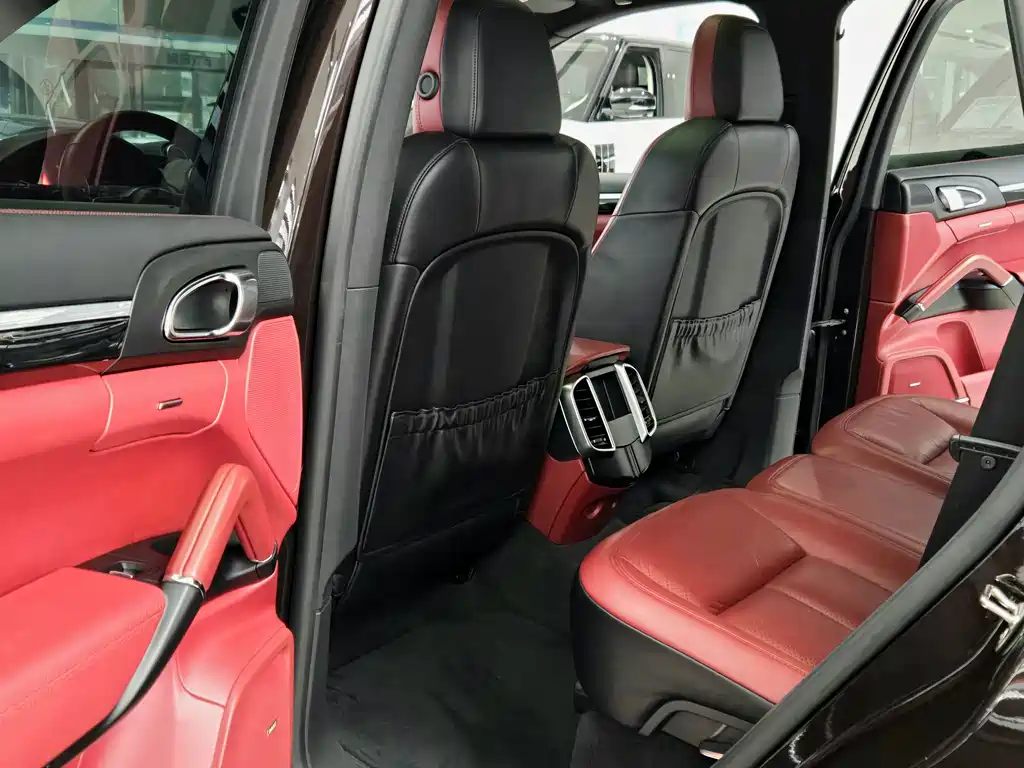 PORSCHE CAYENNE NEW ENERGY