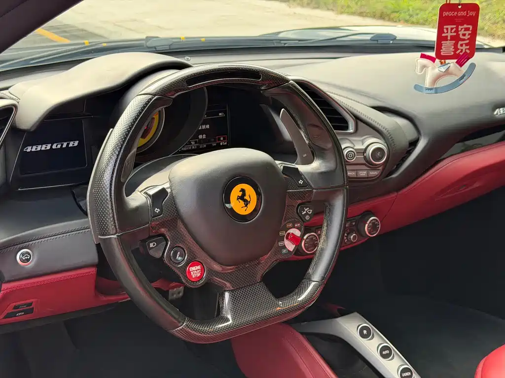 Ferrari 488 — миниатюра 9