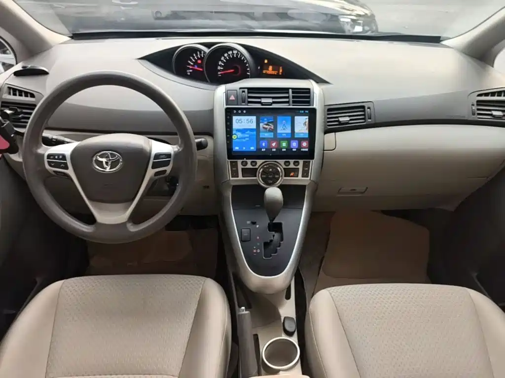 Toyota Verso — миниатюра 10