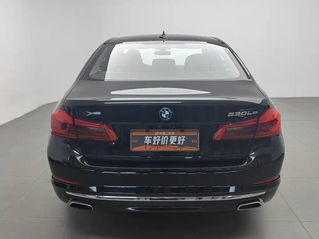 BMW 5 Series New Energy — миниатюра 4