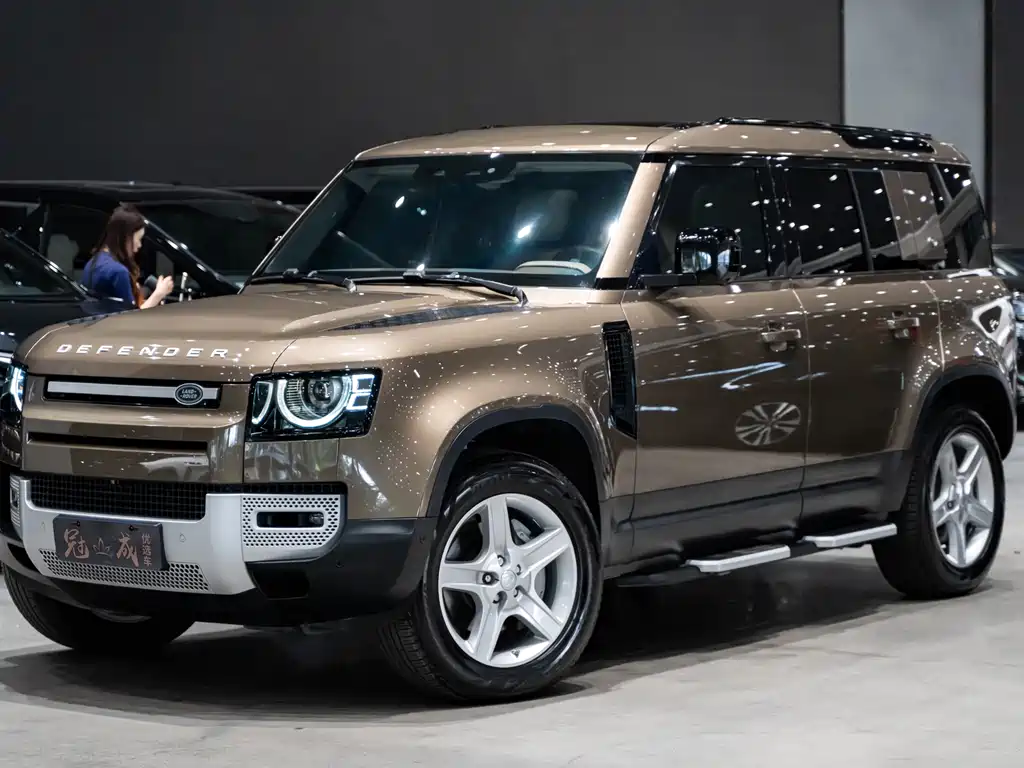 Land Rover Defender 2020