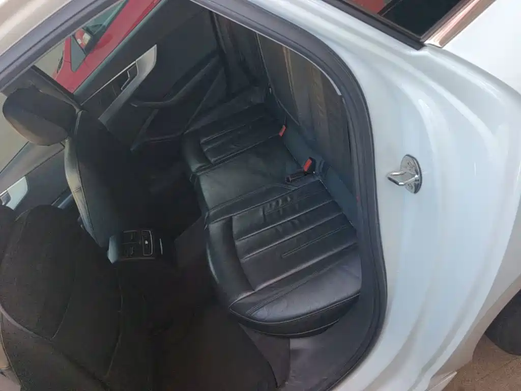 Audi A4L — миниатюра 17