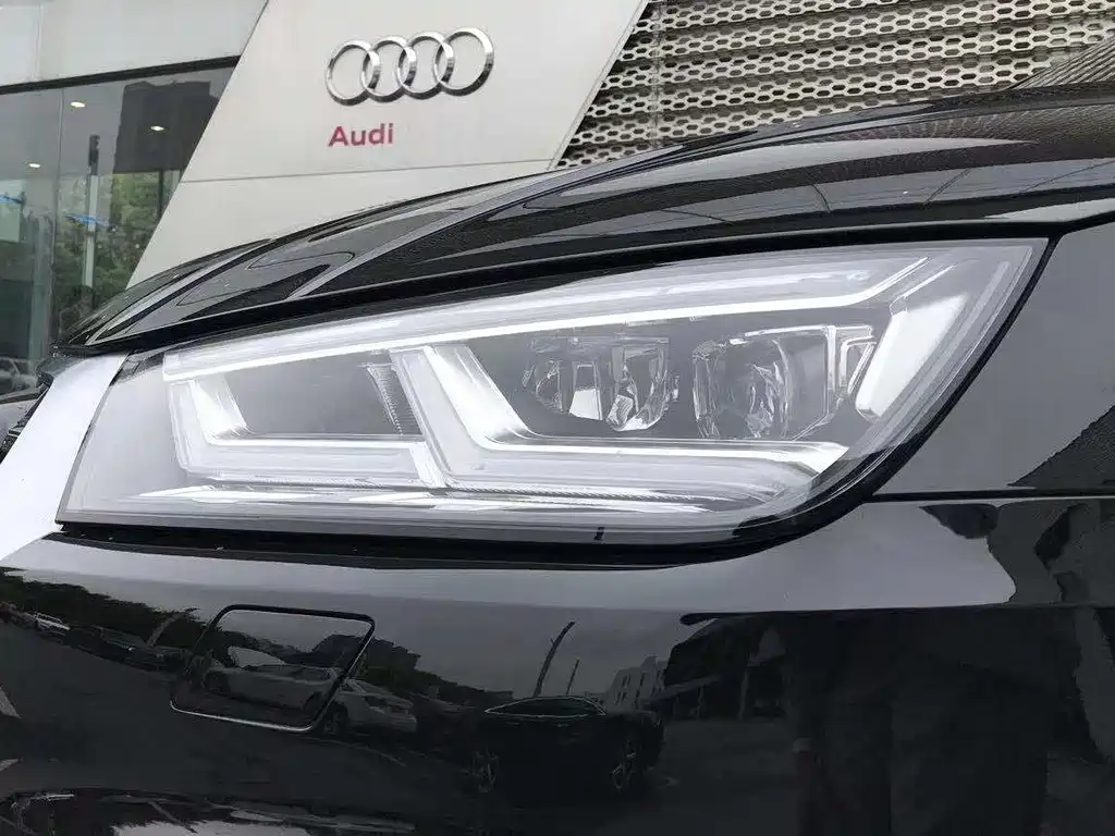 Audi Q5L — миниатюра 11