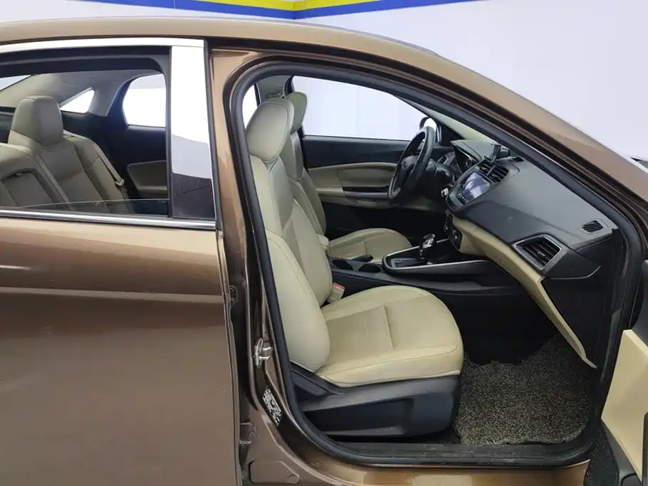 Ford Escort — миниатюра 8