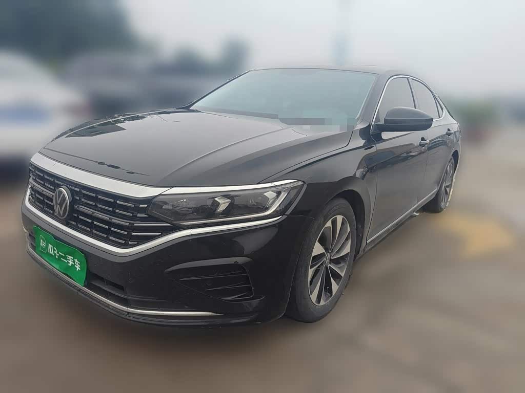 Volkswagen Passat 1.4 л 2023 г. Чёрный, пробег 41700 км