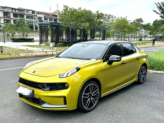 2020 Lynk & Co 03