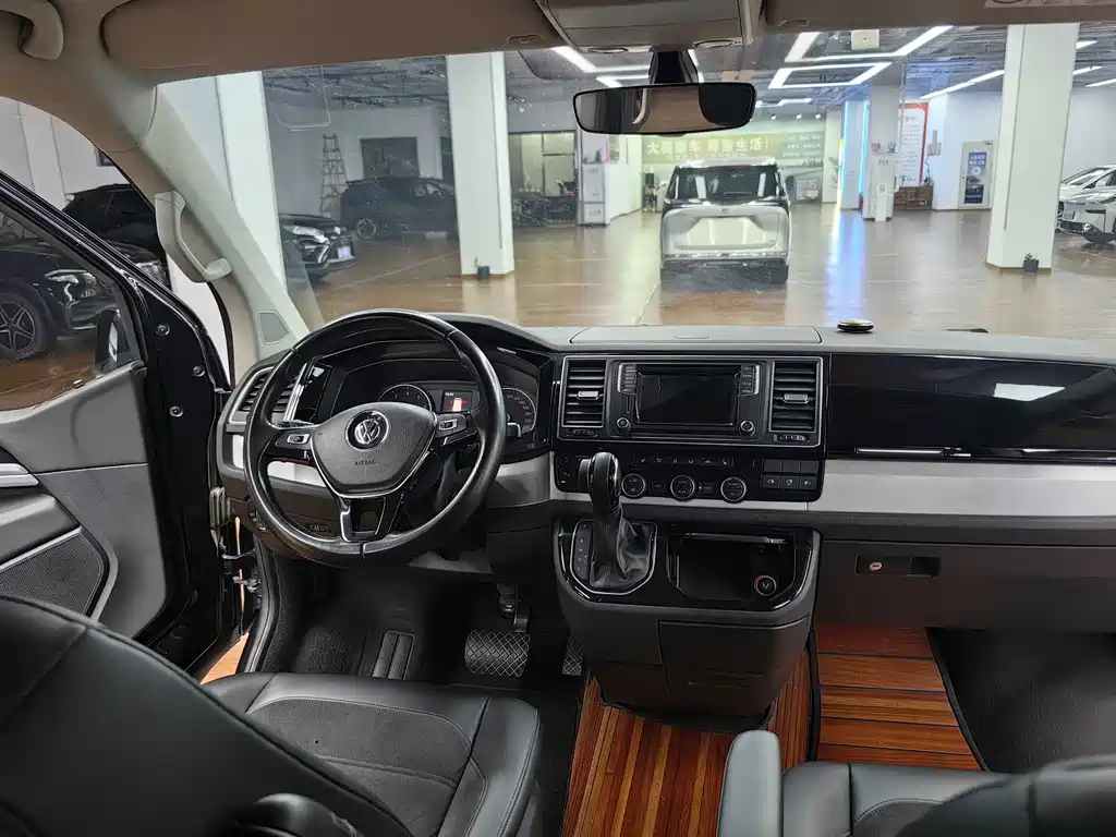 Volkswagen Multivan