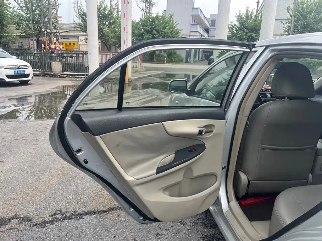 Toyota Corolla — миниатюра 12