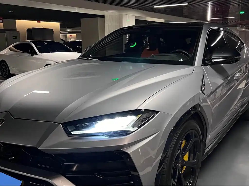 Lamborghini Urus — миниатюра 2