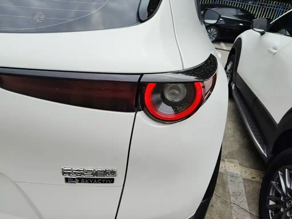 Mazda CX-30 EV — миниатюра 8