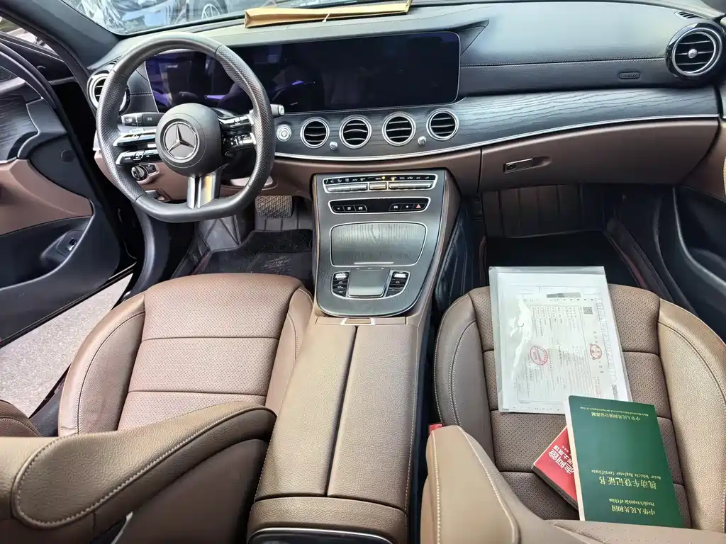 Mercedes-Benz E-Class — миниатюра 7