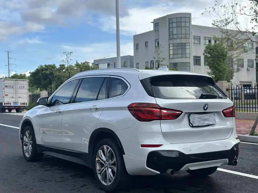BMW X1 2018 sDrive20Li Lead