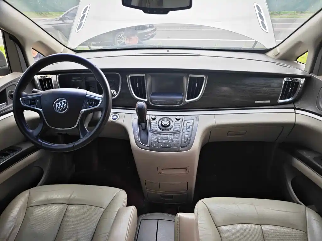 Buick GL8 2013 3.0L GT Luxury