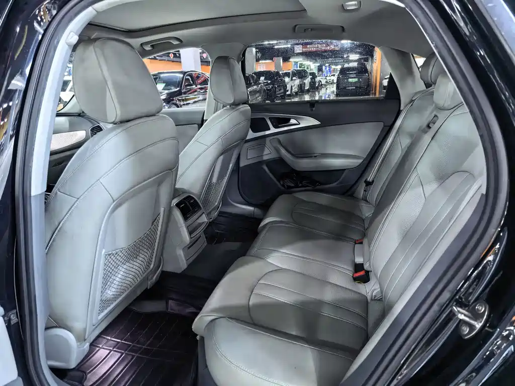 Audi A6L — миниатюра 6