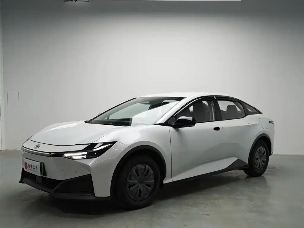 Toyota bZ3 2024
