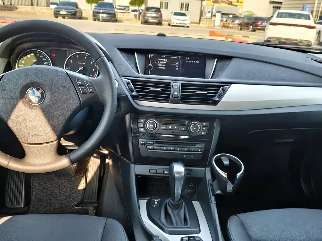 BMW X1 2012 xDrive20i