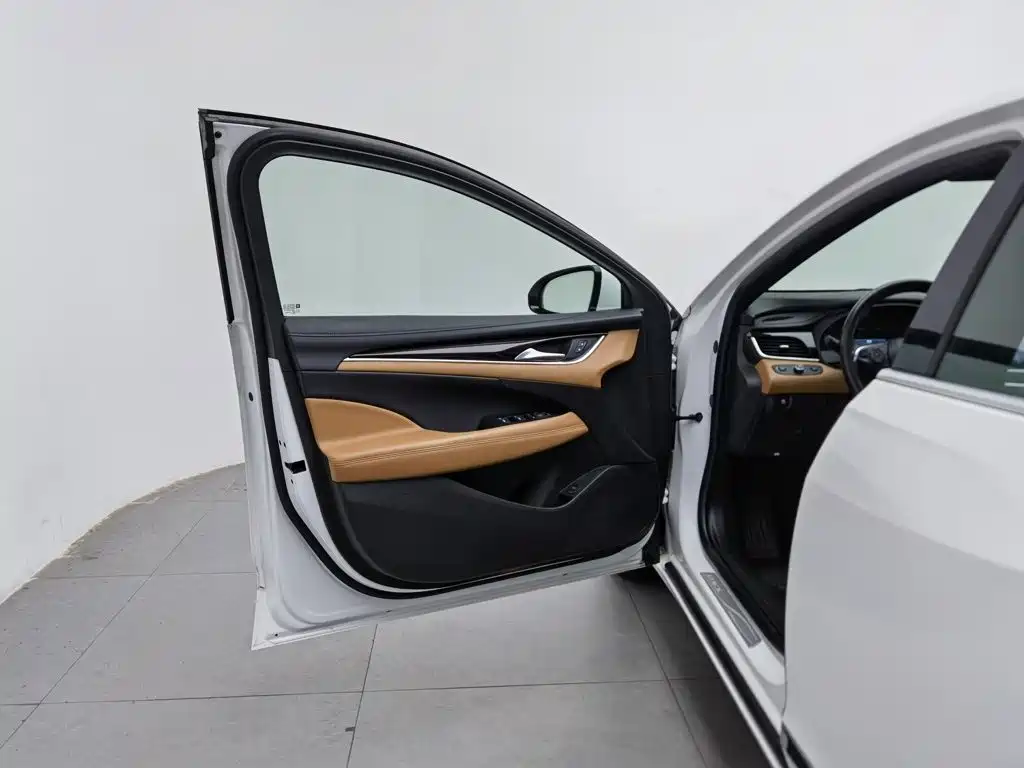 Buick LaCrosse — миниатюра 8