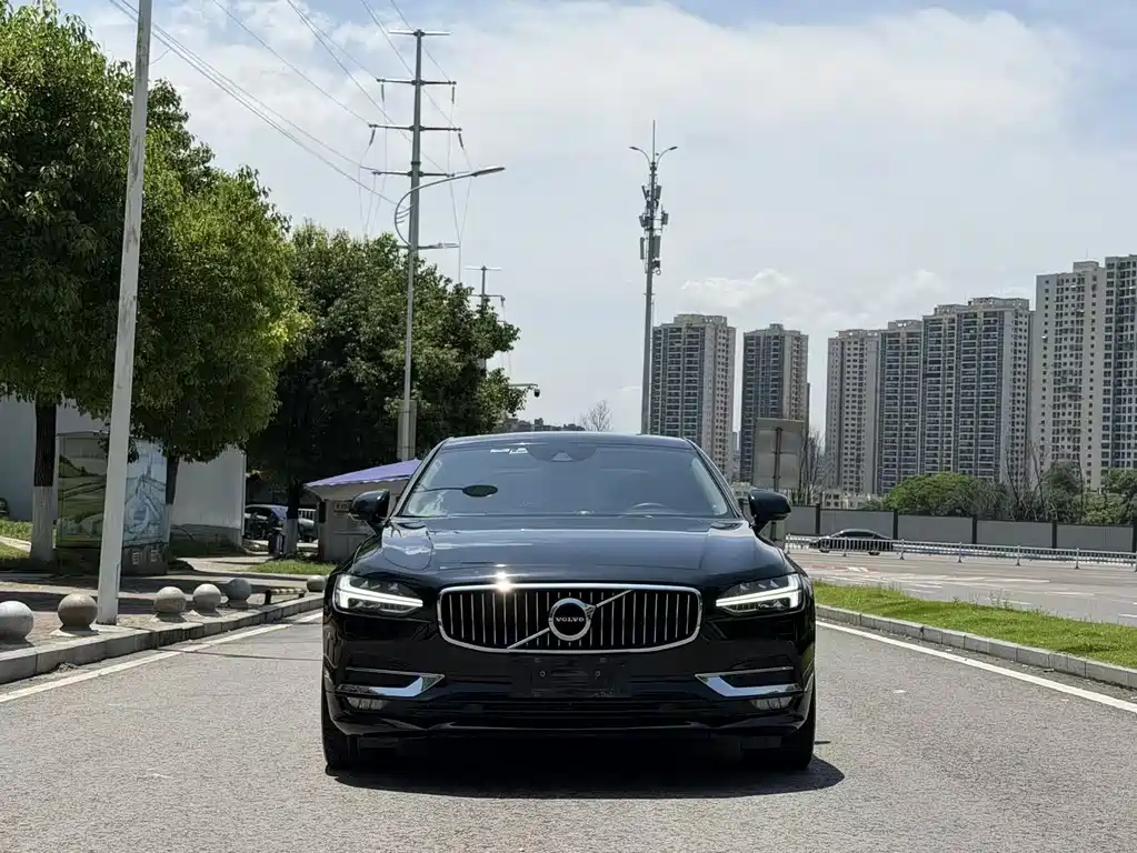 Volvo S90 2020 T5 Luxury