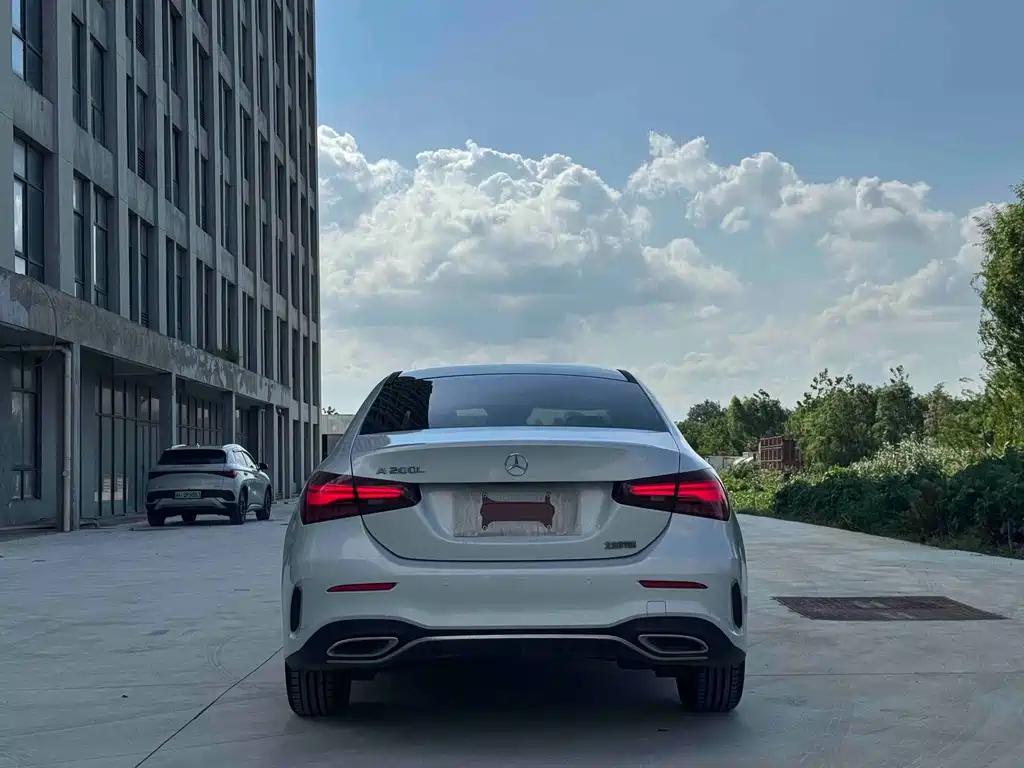 Mercedes-Benz A-Class — миниатюра 8