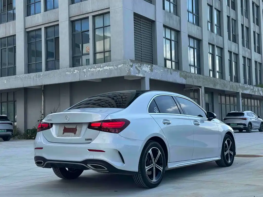 Mercedes-Benz A-Class — миниатюра 9