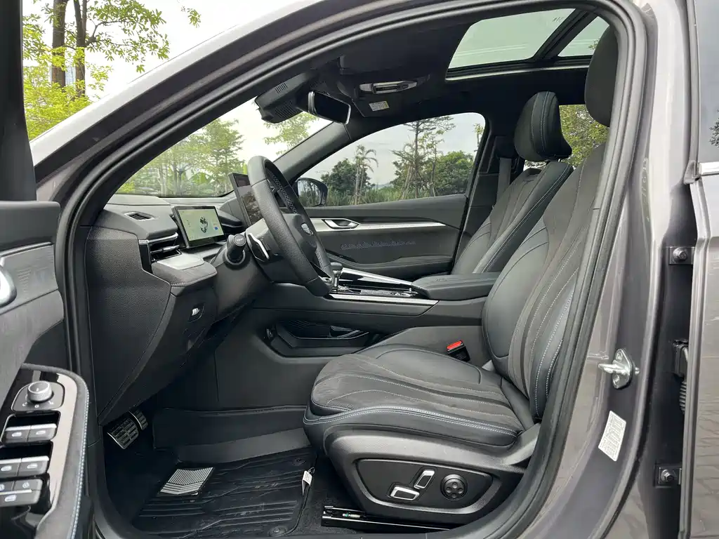 GEELY AUTOMOBILE XINGRUI