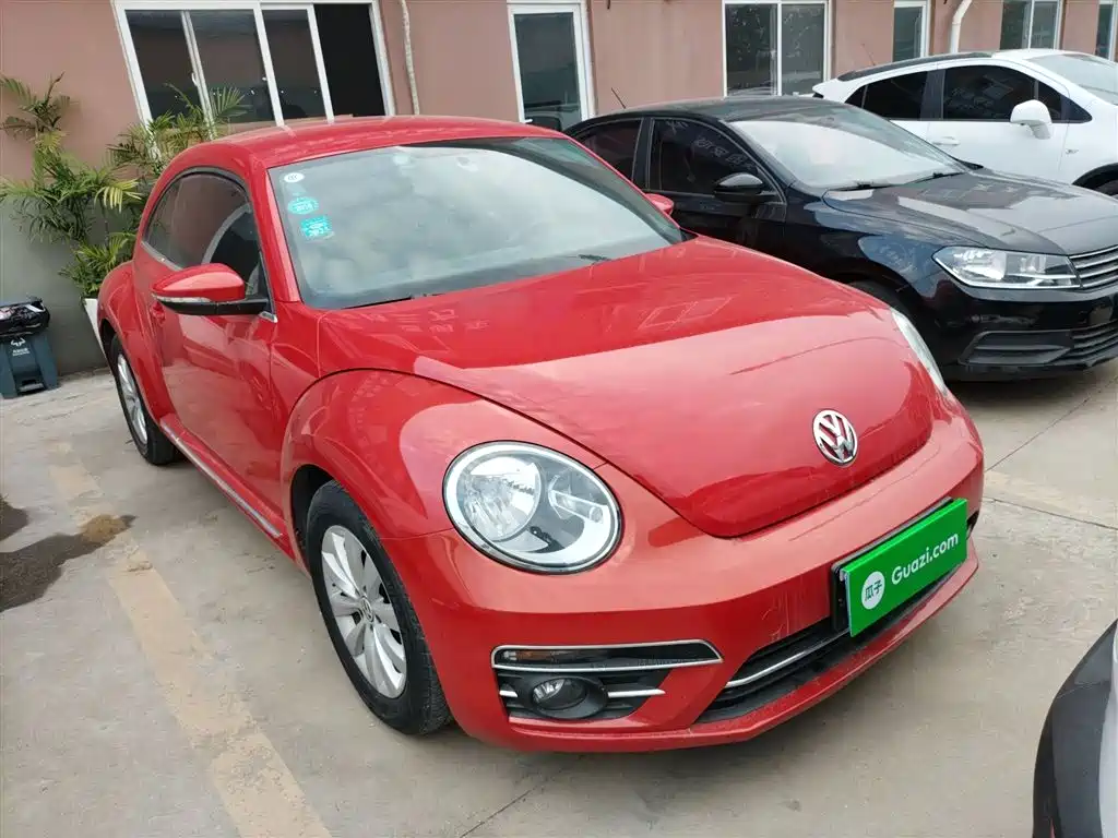 VOLKSWAGEN BEETLE