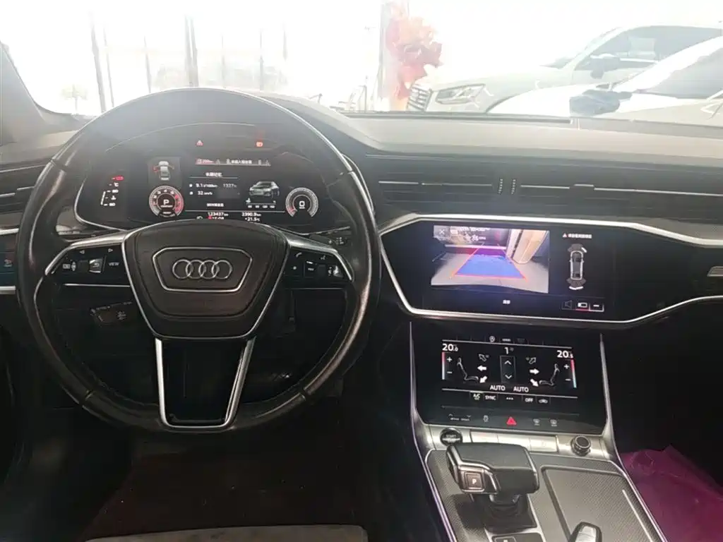 Audi A6L 2023 40 TFSI Luxury